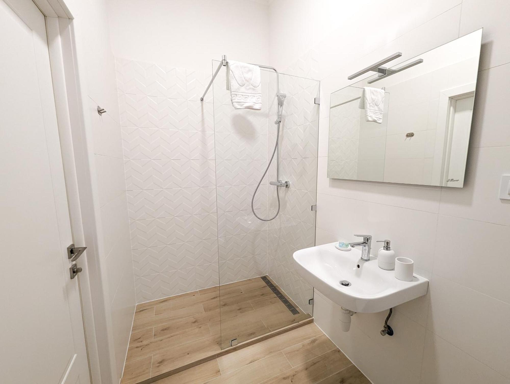 Kyiv Honchara Hotel Zewnętrze zdjęcie
